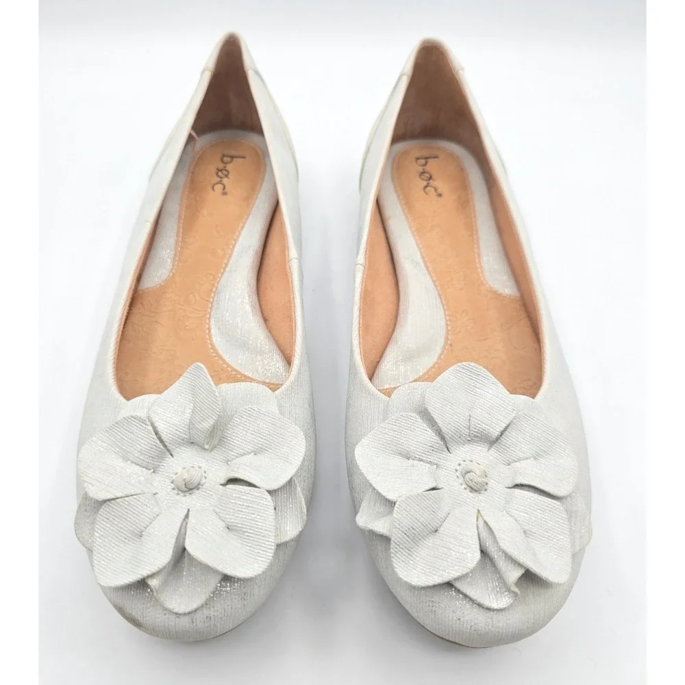 B.O.C. Born Concept‎ Silver White Floral Ballet Flats Womens 9.5 Metallic